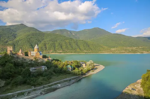 Tbilisi, Kazbegi un Batumi
